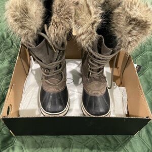 Sorel Joan of Artic boots